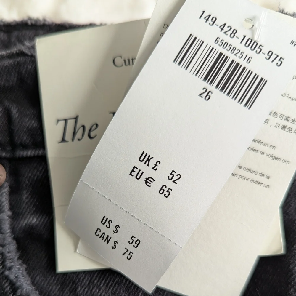 Abercrombie & Fitch Curve Love The Mom Short High Rise Shorts Black 26 / 2 NEW - Picture 5 of 6